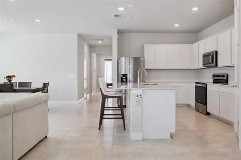 Entry Way - 6085 Forest Perch Dr, Saint Cloud, FL 34771 photo 4 of 5