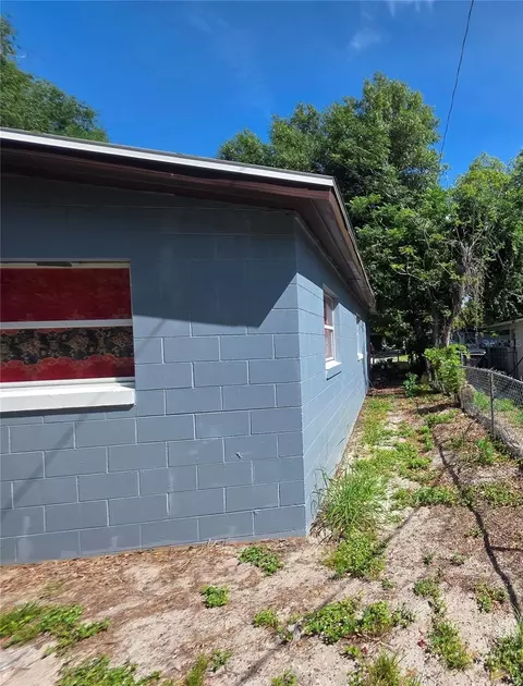 Exterior - 1005 Kimball Dr, Ocoee, FL 34761 photo 2 of 6