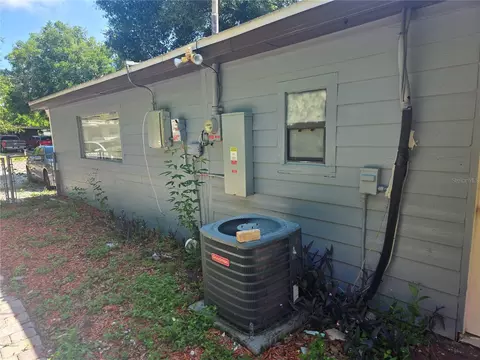 Exterior - 1005 Kimball Dr, Ocoee, FL 34761 photo 5 of 6