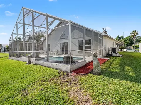 Exterior - 3922 Blackberry Cir, Saint Cloud, FL 34769 photo 6 of 8