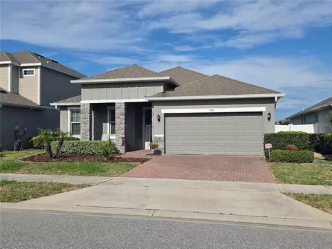 958 Compass Landing Dr, Orange City, FL 32763