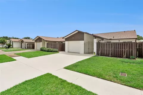 2026 Kings Xing SW, Winter Haven, FL 33880