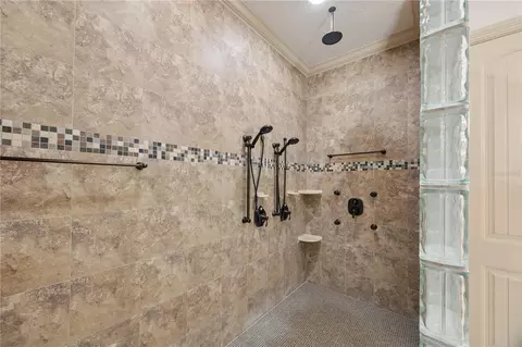 Bath - 2075 Mustang Ct, Saint Cloud, FL 34771 photo 3 of 8