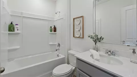 Bath - 5281 Masser Rd, Saint Cloud, FL 34772 photo 2 of 2