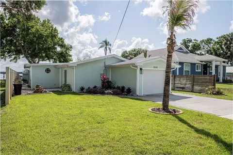 6125 Lake Lizzie Dr, Saint Cloud, FL 34771