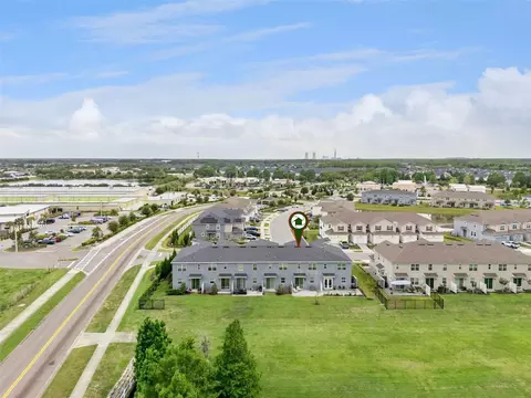 View/Area - 1070 Spring Palms Loop, Orlando, FL 32828 photo 3 of 11