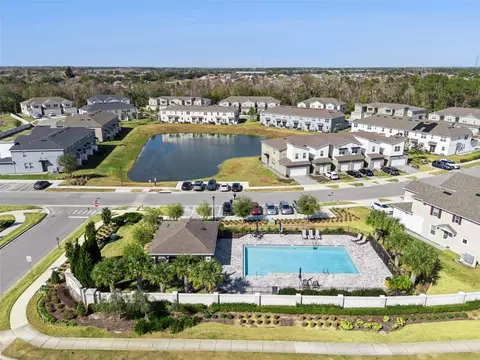 View/Area - 1070 Spring Palms Loop, Orlando, FL 32828 photo 7 of 11