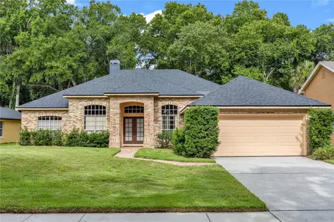 1105 Twin Oaks Cir, Oviedo, FL 32765