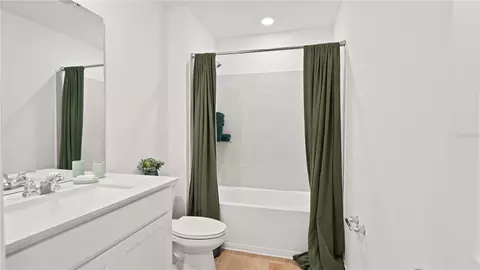 Bath - 5146 Arrowfeather Ct, Saint Cloud, FL 34772 photo 2 of 2