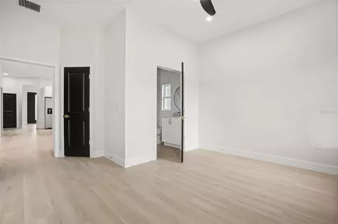 Bedroom - 823 E Mcdonald Ave, Eustis, FL 32726 photo 2 of 9