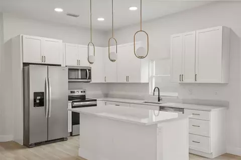 Kitchen - 823 E Mcdonald Ave, Eustis, FL 32726 photo 1 of 2