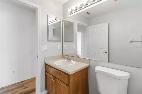 Bath - 1019 Chamberlin Trl, Saint Cloud, FL 34772 photo 8 of 8