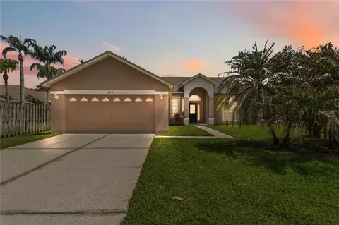Exterior - 1019 Chamberlin Trl, Saint Cloud, FL 34772 photo 2 of 13