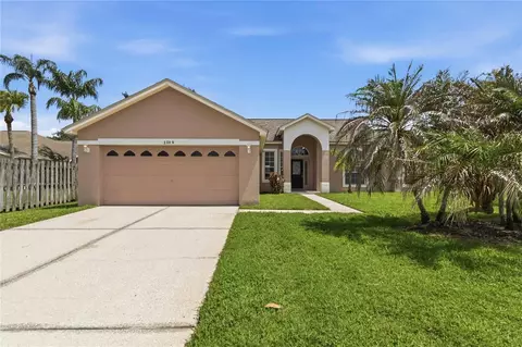 Exterior - 1019 Chamberlin Trl, Saint Cloud, FL 34772 photo 4 of 13