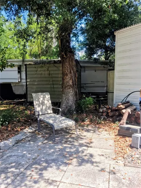 25225 141st Ln NE, Fort Mc Coy, FL 32134