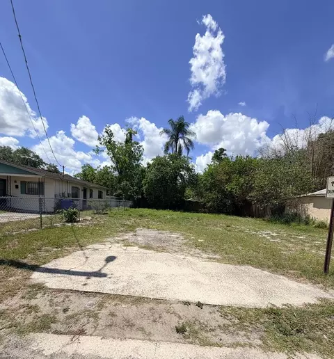 839 Sears Ave NE, Winter Haven, FL 33881