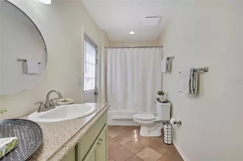 Bath - 13290 Don Loop, Spring Hill, FL 34609 photo 5 of 6