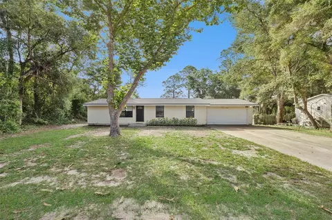 42146 Pine Valley Dr, Paisley, FL 32767