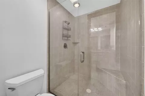 Bath - 3158 Whisper Wind Dr, Saint Cloud, FL 34771 photo 2 of 4