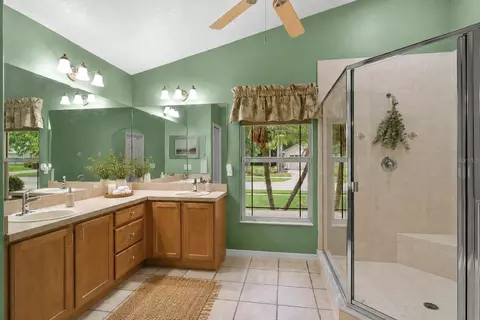 Bath - 4875 Calasans Ave, Saint Cloud, FL 34771 photo 2 of 4
