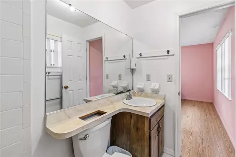 Bath - 3107 5th St, Saint Cloud, FL 34769 photo 2 of 4