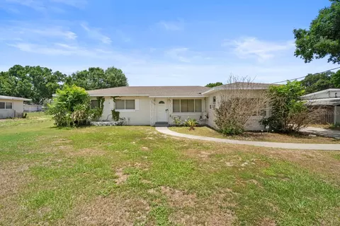 2540 14th St SE, Winter Haven, FL 33884