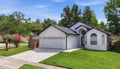 1960 Aquarius Ct, Oviedo, FL 32765