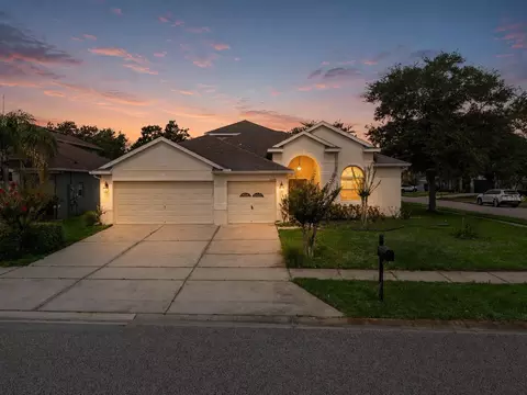 2066 Gloria Oak Ct, Orlando, FL 32820