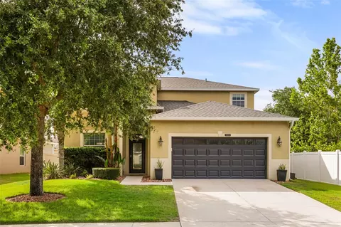 34004 Alameda Dr, Sorrento, FL 32776