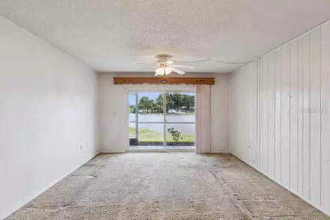 Living - 400 E Orlando Ave #1C, Ocoee, FL 34761 photo 4 of 6