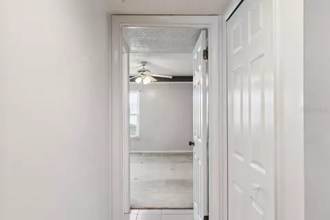 Entry Way - 400 E Orlando Ave #1C, Ocoee, FL 34761 photo 3 of 4