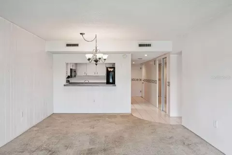 Living - 400 E Orlando Ave #1C, Ocoee, FL 34761 photo 2 of 6