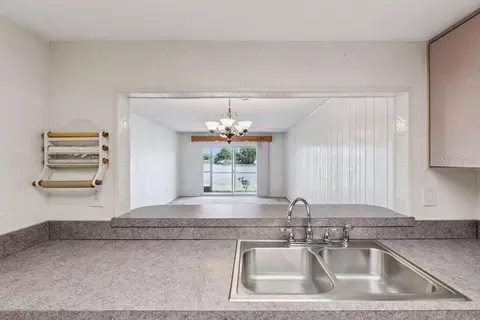 Kitchen - 400 E Orlando Ave #1C, Ocoee, FL 34761 photo 3 of 4