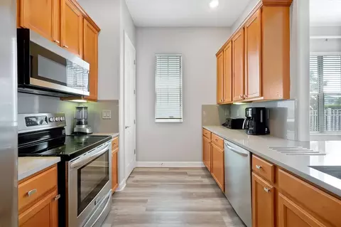 Kitchen - 7768 Linkside Loop, Reunion, FL 34747 photo 1 of 4