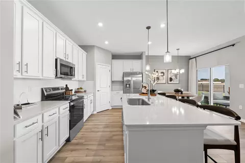 Kitchen - 1813 Shadow Box Bnd, Saint Cloud, FL 34771 photo 4 of 4
