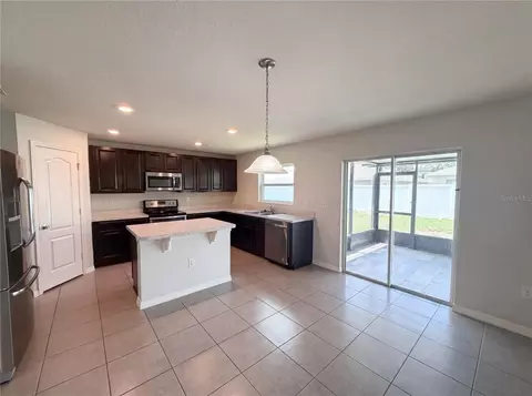 Kitchen - 4272 Moon Shadow Loop, Mulberry, FL 33860 photo 1 of 3