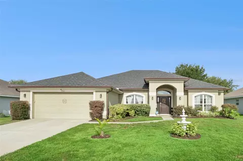 7521 Sloewood Dr, Leesburg, FL 34748