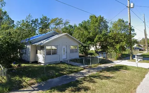 518 Orange St, Auburndale, FL 33823