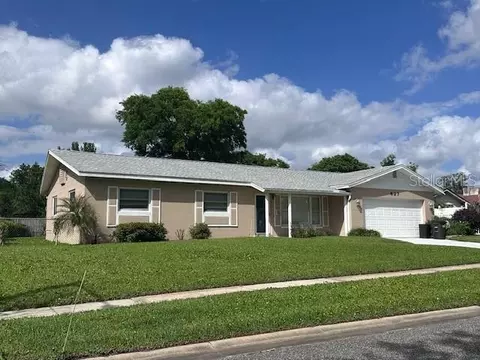 627 Vandenberg St, Altamonte Springs, FL 32701