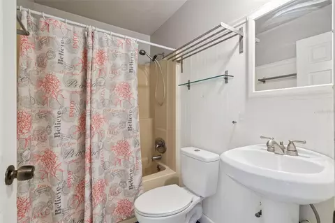 Bath - 3102 Garden Ct, Saint Cloud, FL 34769 photo 2 of 2