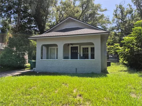 735 N Clara Ave, Deland, FL 32720
