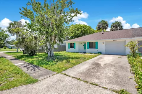 4488 Hidden Village Dr, Port Orange, FL 32127