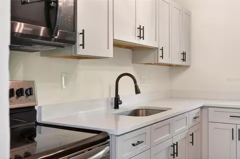 Kitchen - 10541 3rd Ave, Ocoee, FL 34761 photo 5 of 5