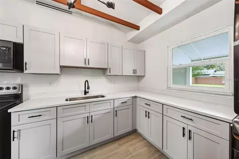 Kitchen - 10541 3rd Ave, Ocoee, FL 34761 photo 1 of 5