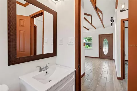 Entry Way - 10541 3rd Ave, Ocoee, FL 34761 photo 5 of 6