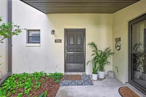 1637 SE Paradise Cir #106, Crystal River, FL 34429