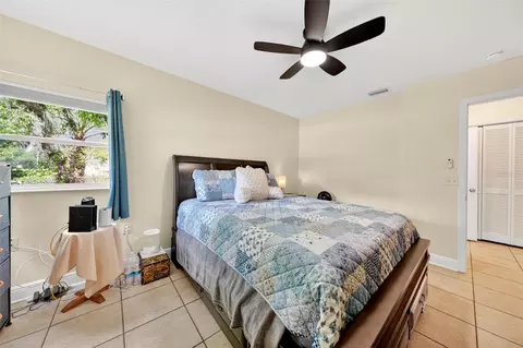 Bedroom - 71 Fairview Ave, Ormond Beach, FL 32174 photo 5 of 6