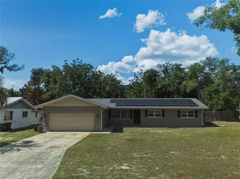 1120 W Magnolia St, Clermont, FL 34711