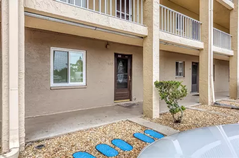 3532 Lake Bayshore Dr #K117, Bradenton, FL 34205