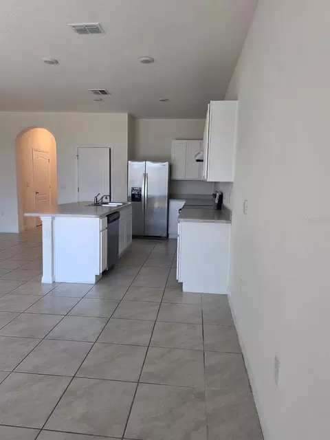Kitchen - 2294 Tay Wes Dr, Saint Cloud, FL 34771 photo 4 of 6